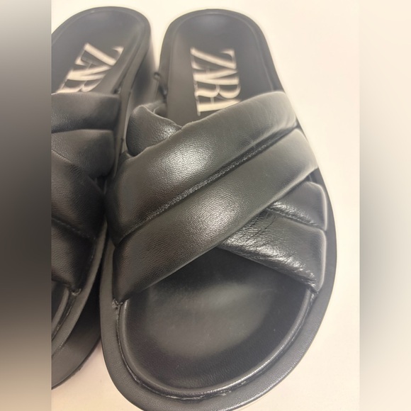 ZARA black Faux Leather Puffer Strappy Platform Slides Sandals size EU 39 - Picture 4 of 13